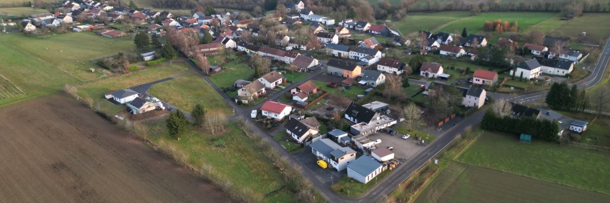 Hier sehen Sie ein Bild von Mückeln aus der Luft