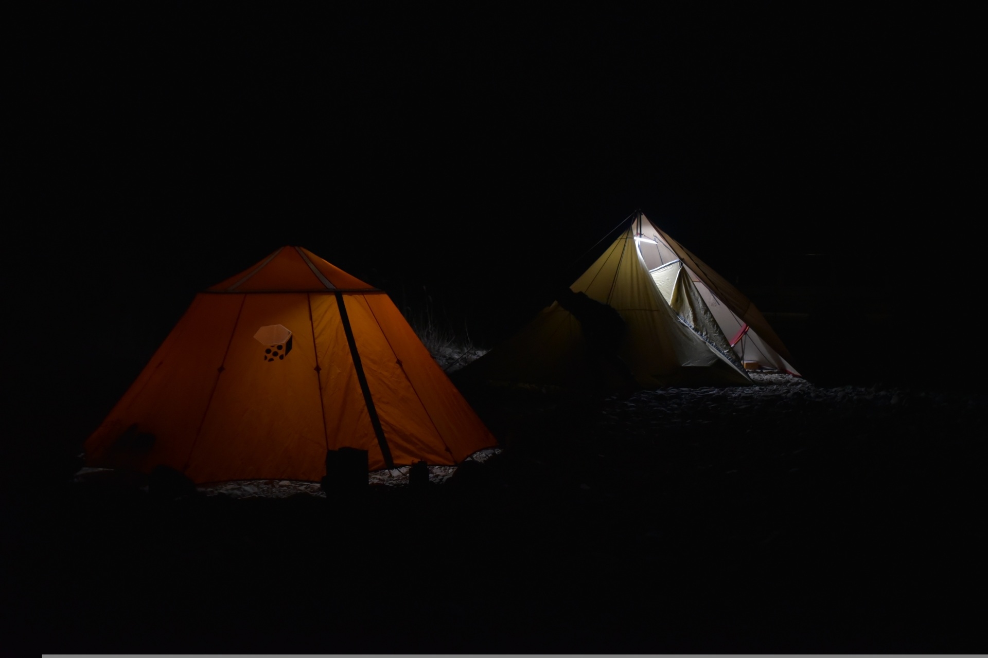 Bild Zelt bei Nacht